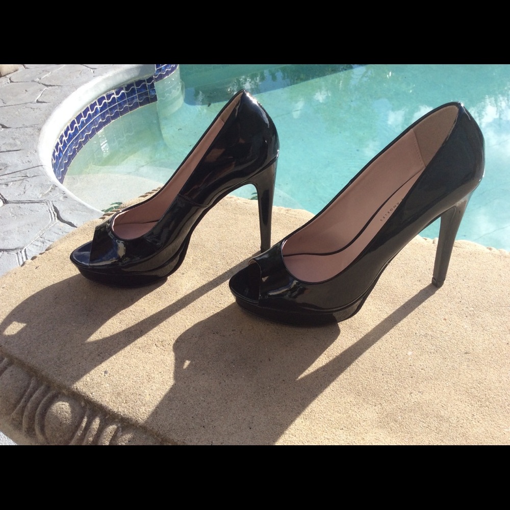 Peep Toe Pumps
